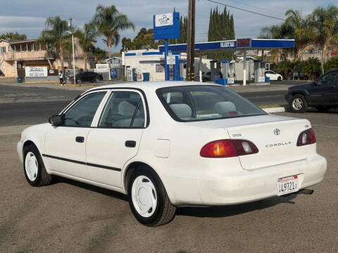 2000 Toyota Corolla