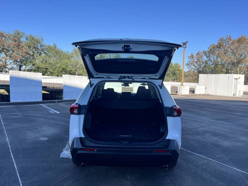 2019 Toyota RAV4 Hybrid LE