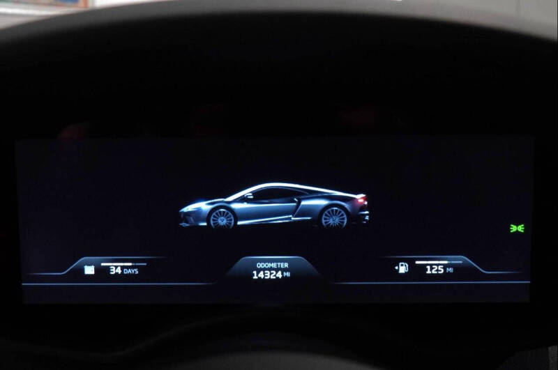 2022 McLaren GT