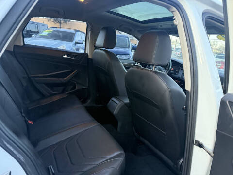 2019 Volkswagen Jetta SEL Premium