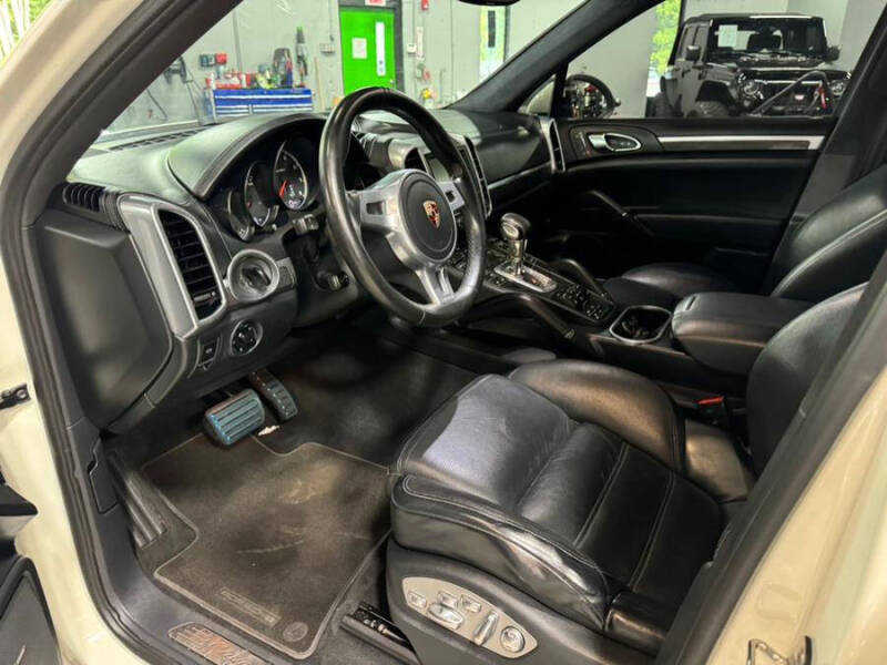 2012 Porsche Cayenne Turbo