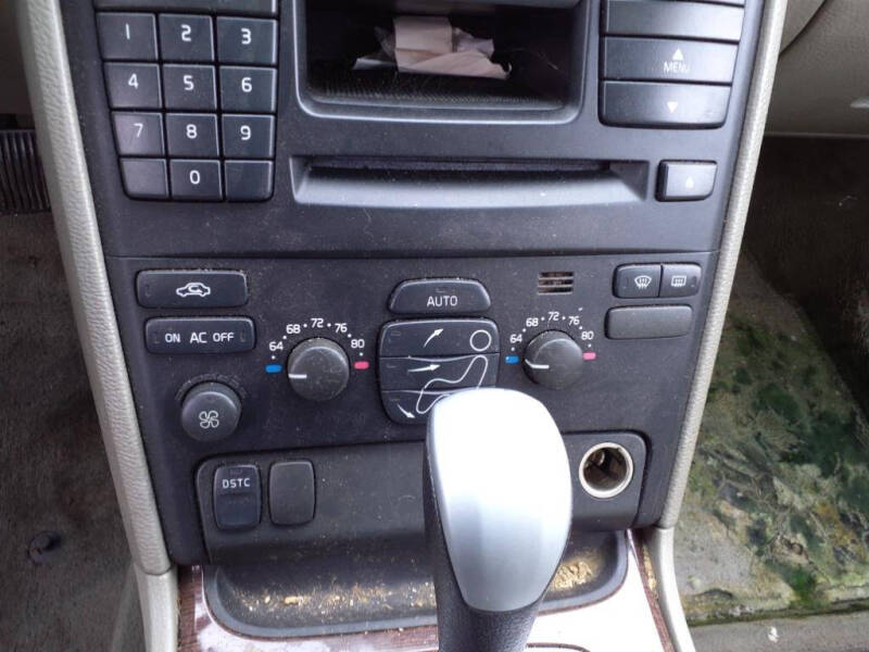 2003 Volvo XC90 2.5T