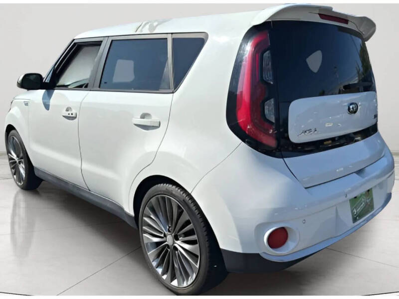 2016 Kia Soul EV +
