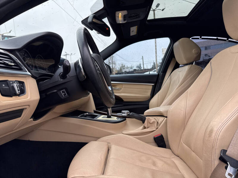 2017 BMW 3 Series 330e iPerformance