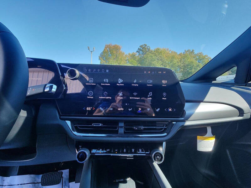 2025 Chevrolet Equinox EV RS