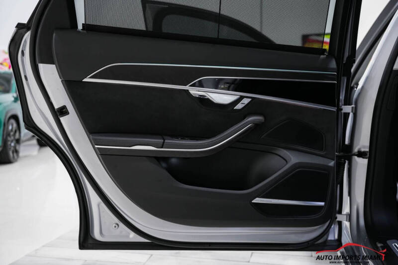 2022 Audi A8 L quattro 55 TFSI