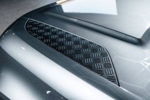 2022 Land Rover Defender 110 SE