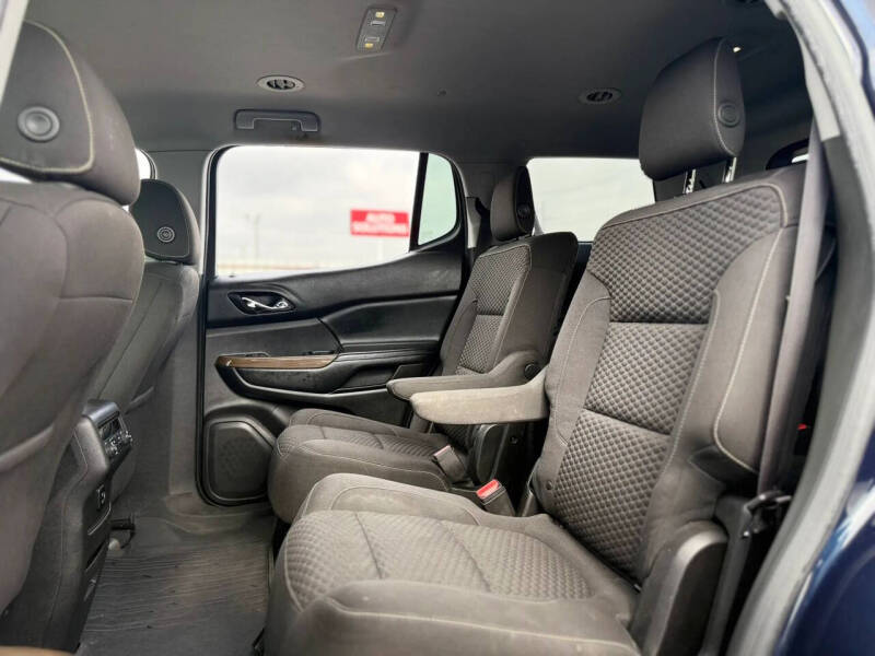 2017 GMC Acadia SLE-2