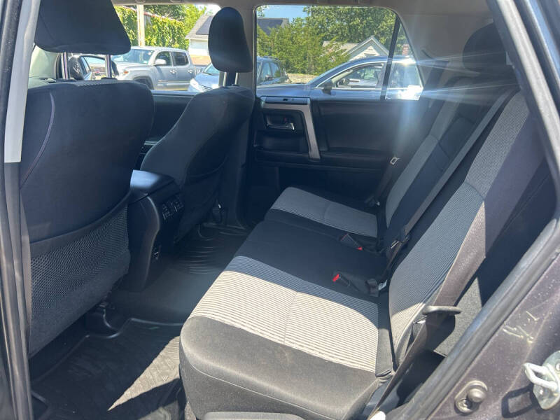 2016 Toyota 4Runner SR5