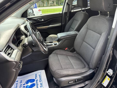 2017 GMC Acadia SLE-2