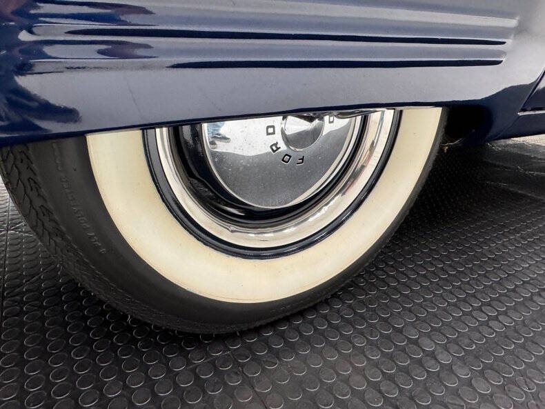 1950 Ford Deluxe
