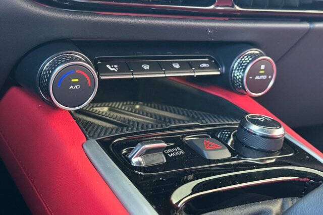 2025 Lotus Emira V6 Base