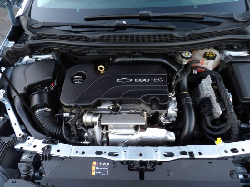 2017 Chevrolet Cruze LS Manual