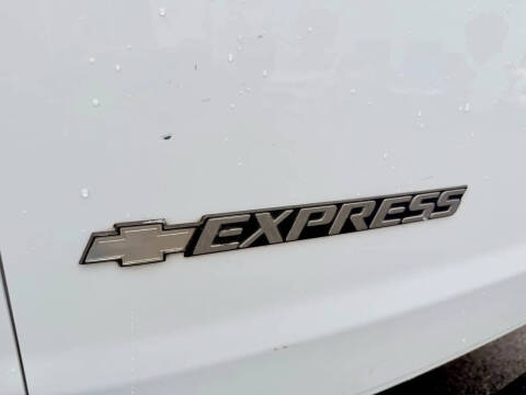 2018 Chevrolet Express 2500