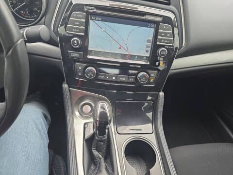 2016 Nissan Maxima Platinum