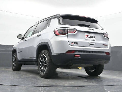 2025 Jeep Compass Trailhawk