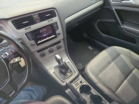 2015 Volkswagen Golf TDI S