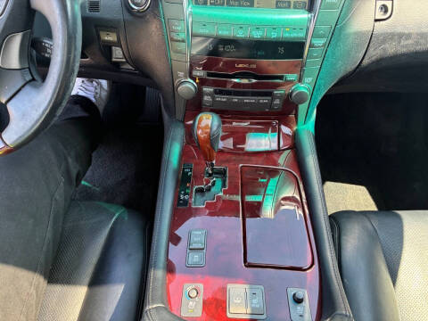 2007 Lexus LS 460