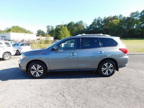2017 Nissan Pathfinder SV