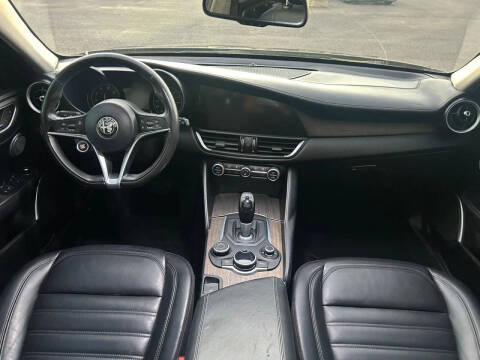 2017 Alfa Romeo Giulia Ti