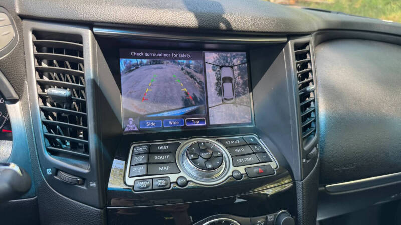 2011 Infiniti FX35