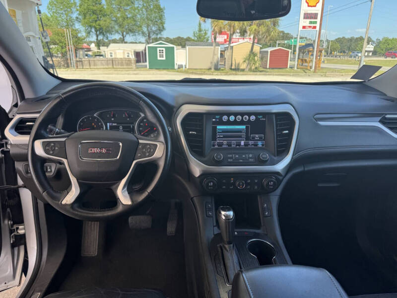 2017 GMC Acadia SLT-1
