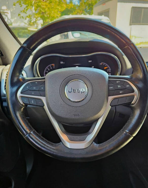 2020 Jeep Grand Cherokee Laredo E