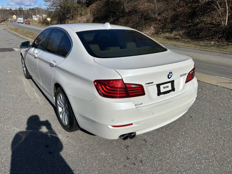2015 BMW 5 Series 528i xDrive
