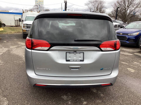 2018 Chrysler Pacifica Hybrid Touring Plus