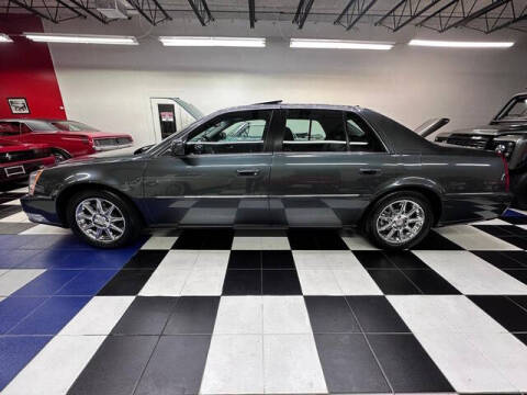 2011 Cadillac DTS Luxury Collection