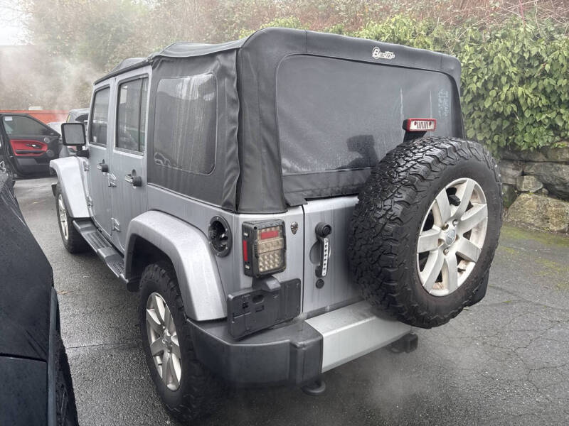 2013 Jeep Wrangler Unlimited Sahara