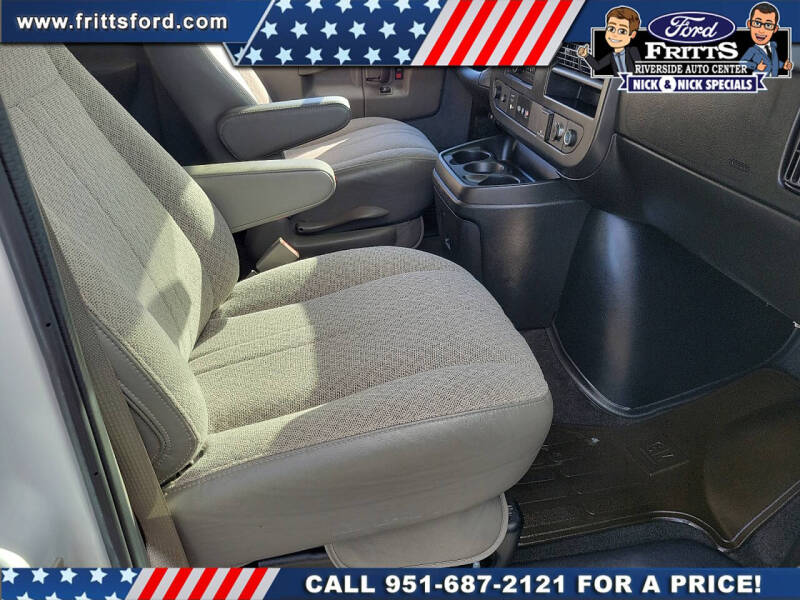 2017 GMC Savana LT 3500