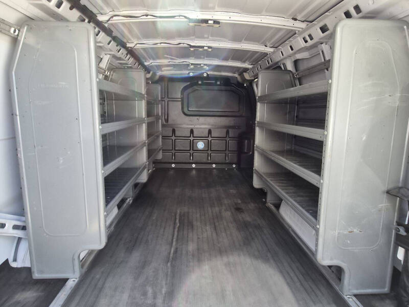 2021 Chevrolet Express 2500