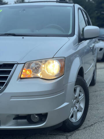 2010 Chrysler Town and Country Touring