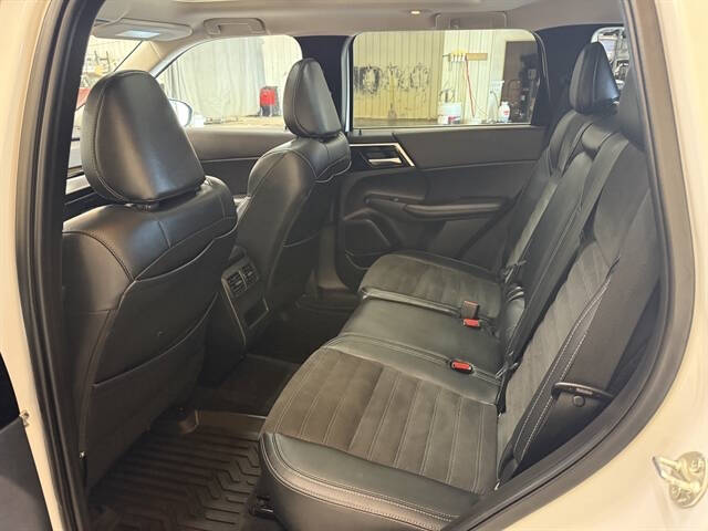 2024 Mitsubishi Outlander