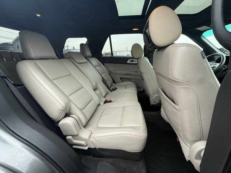 2012 Ford Explorer XLT