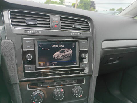 2020 Volkswagen Golf TSI