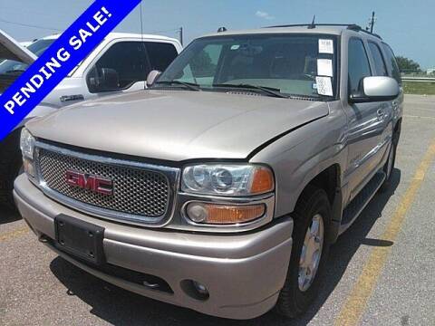 2005 GMC Yukon for sale at St. Croix Classics in Lakeland MN