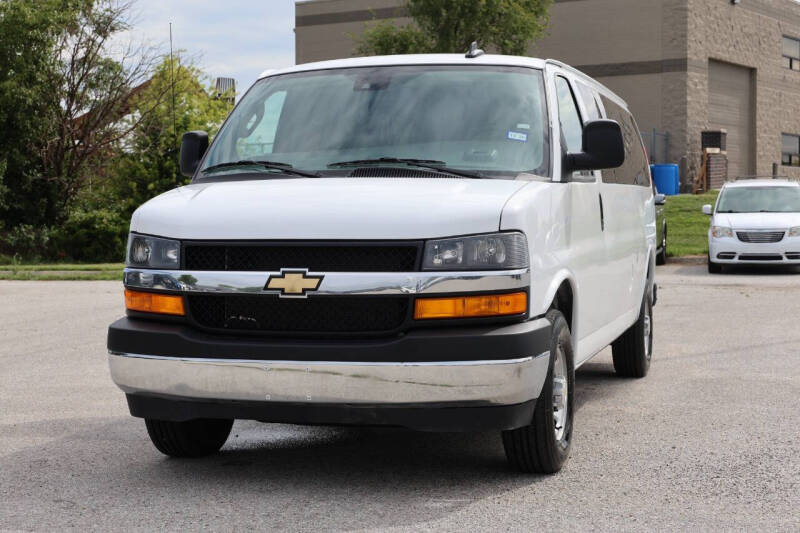 2025 Chevrolet Express LT 3500