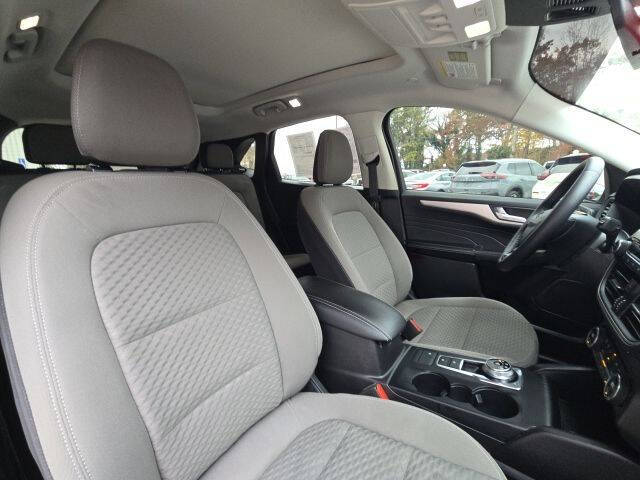 2021 Ford Escape Hybrid SE