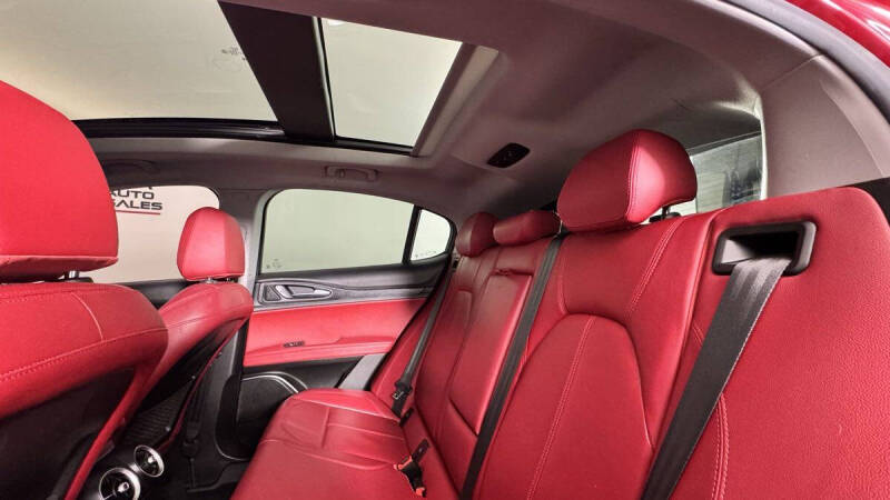 2021 Alfa Romeo Stelvio Sprint