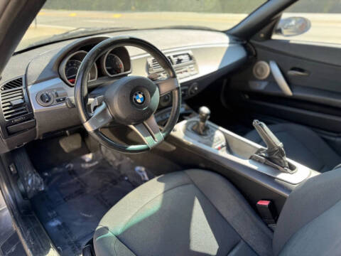 2003 BMW Z4 2.5i