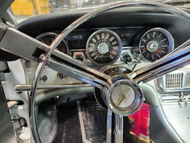 1963 Ford Thunderbird