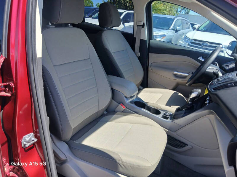 2015 Ford Escape SE