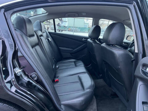 2011 Nissan Altima 3.5 SR