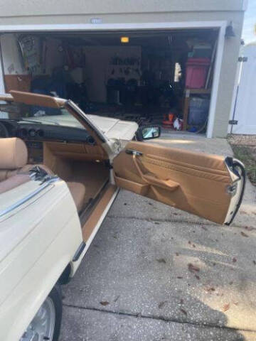 1984 Mercedes-Benz SL-Class