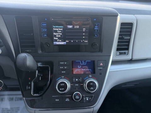 2016 Toyota Sienna L 7-Passenger