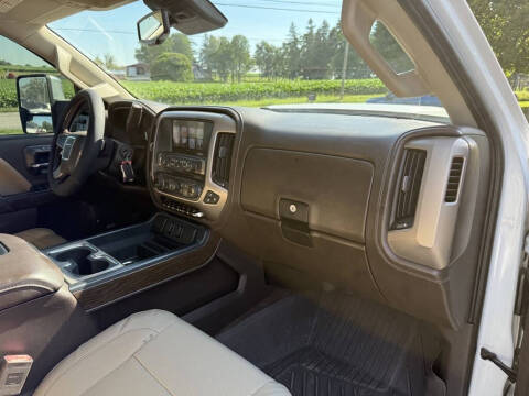 2018 GMC Sierra 2500HD Denali