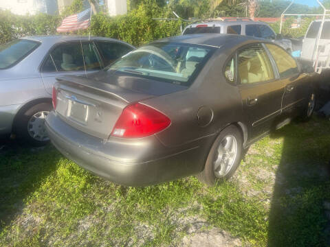 2002 Ford Taurus SES