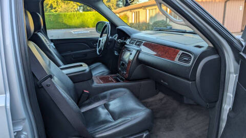 2012 Chevrolet Suburban LTZ